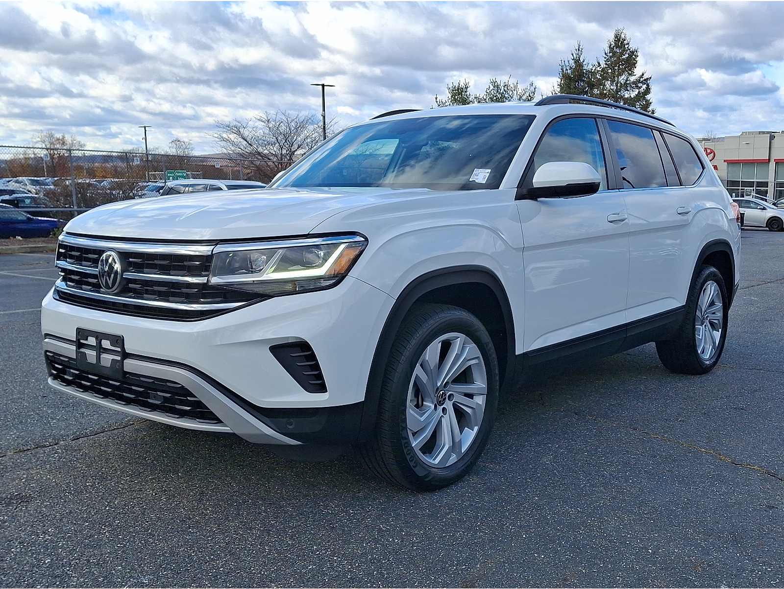2022 Volkswagen Atlas SE w/Tech