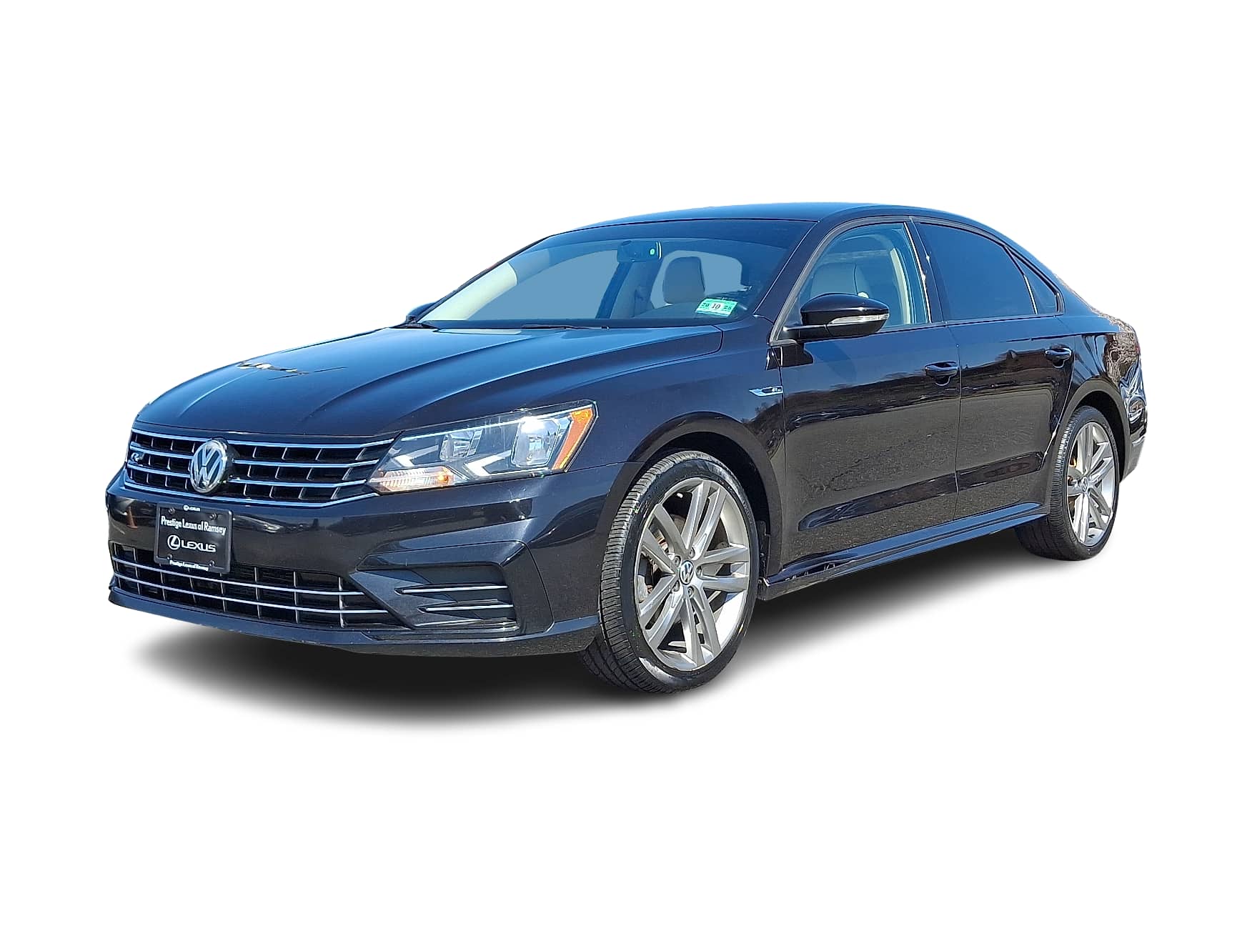 2018 Volkswagen Passat R-Line -
                Ramsey, NJ