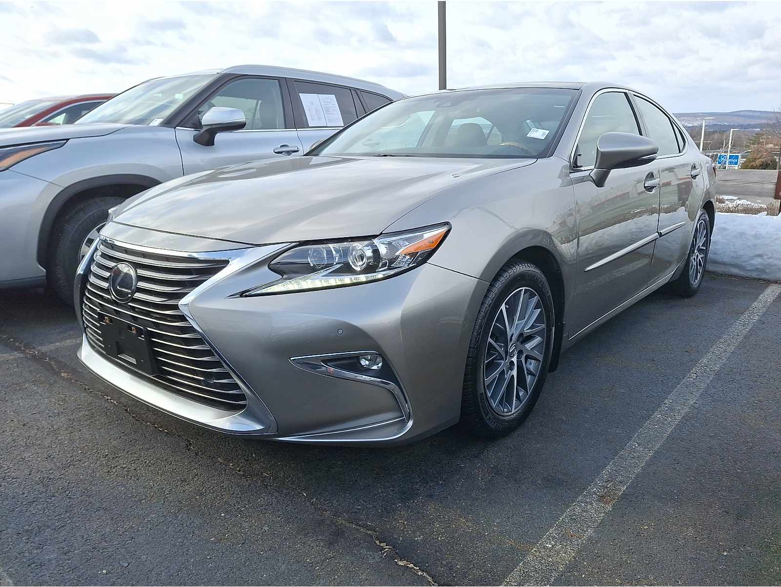 2018 Lexus ES 350's photo