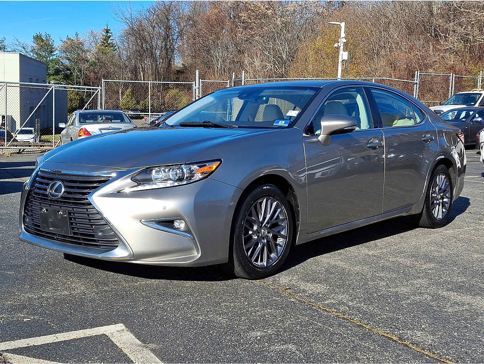 2018 Lexus ES 350's photo