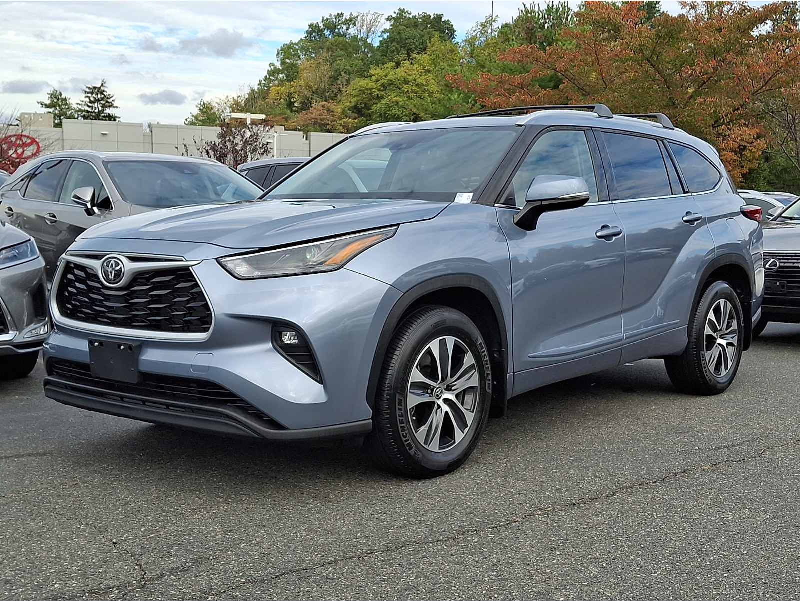 2022 Toyota Highlander XLE's photo