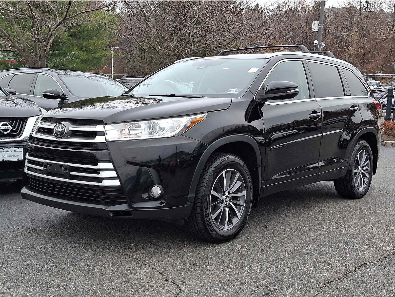 2017 Toyota Highlander XLE's photo