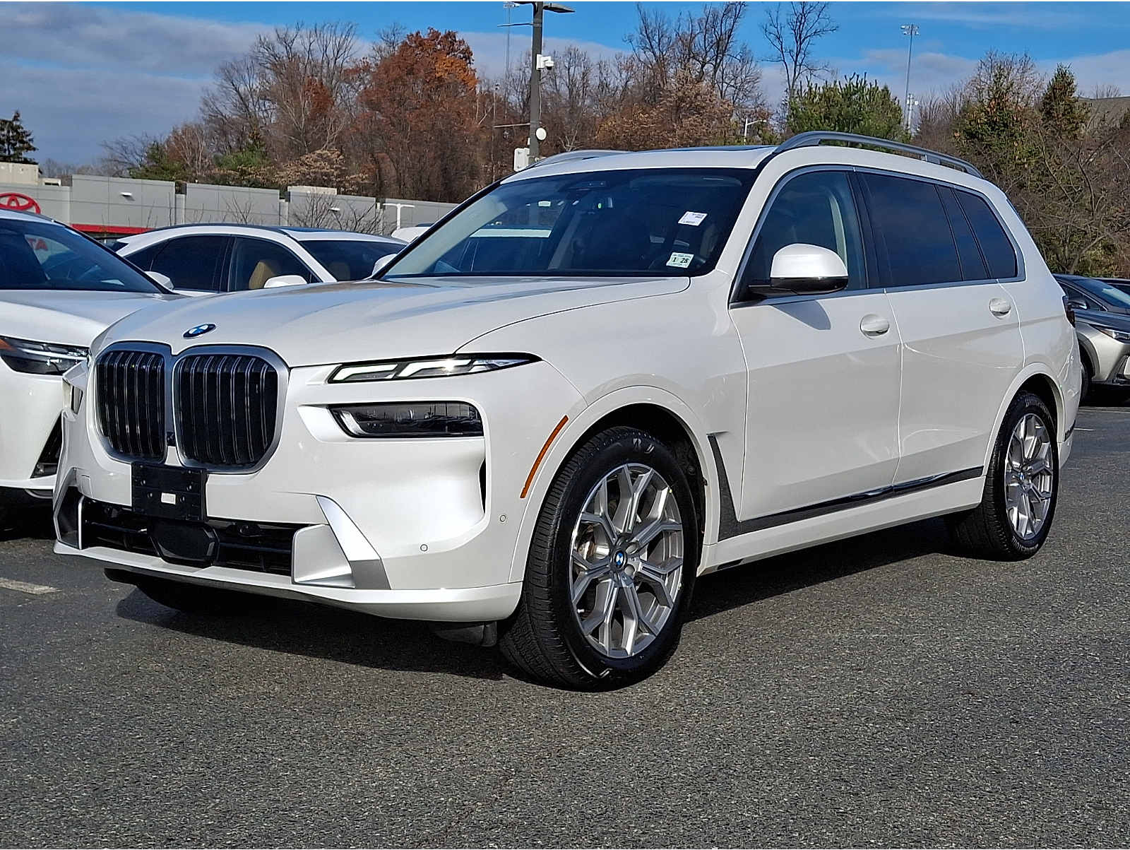 2023 BMW X7 40i's photo