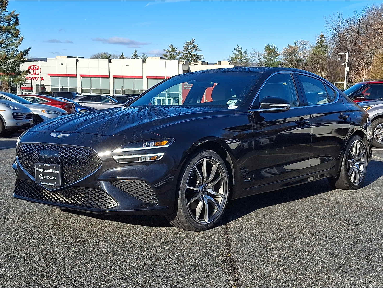 2023 GENESIS G70 Standard's photo