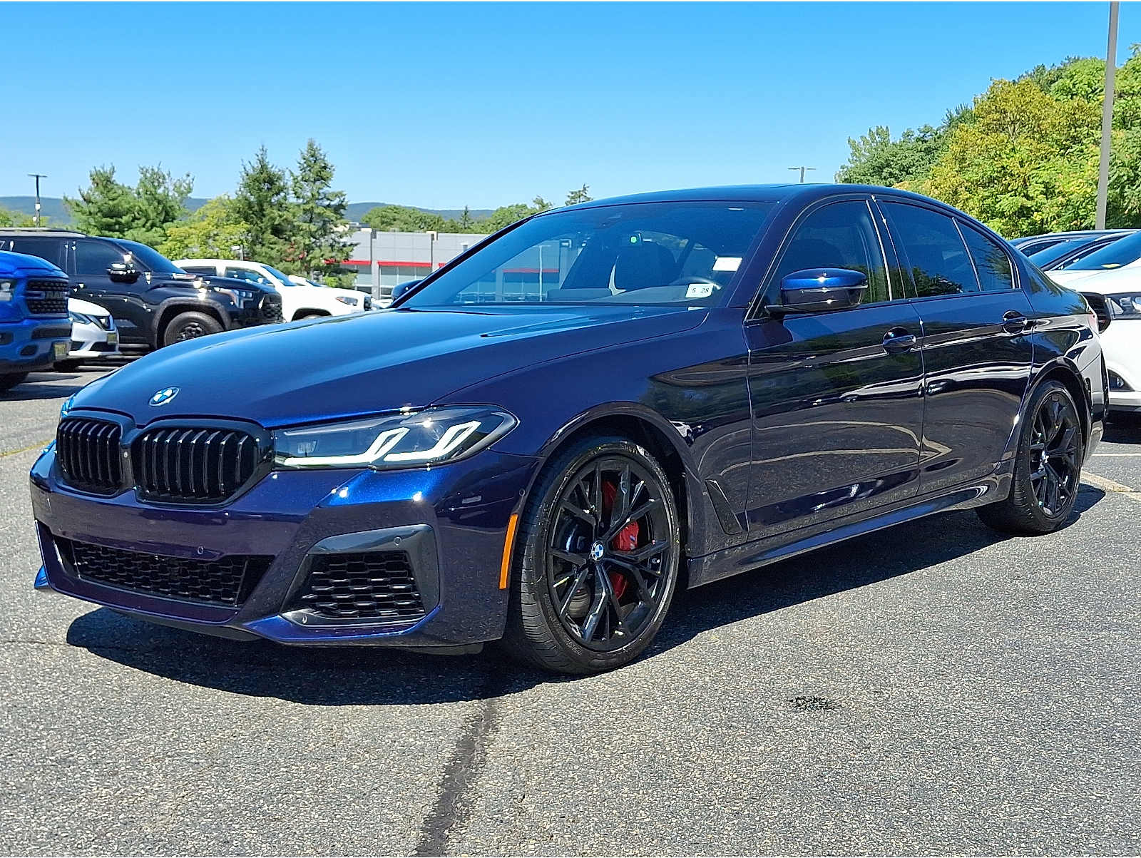 2023 BMW 5 Series M550i