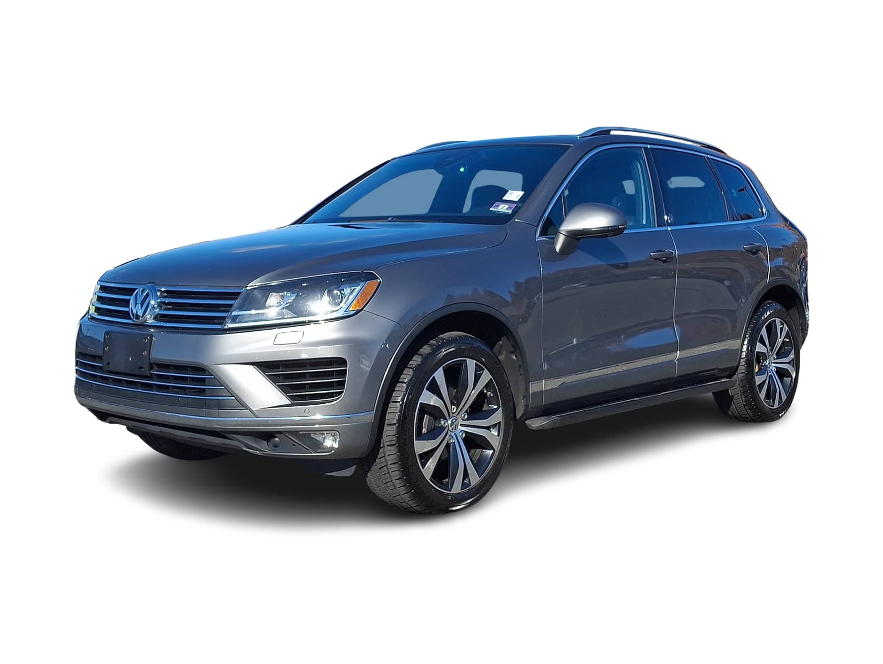 Thumbnail: 2017 Volkswagen Touareg - 1