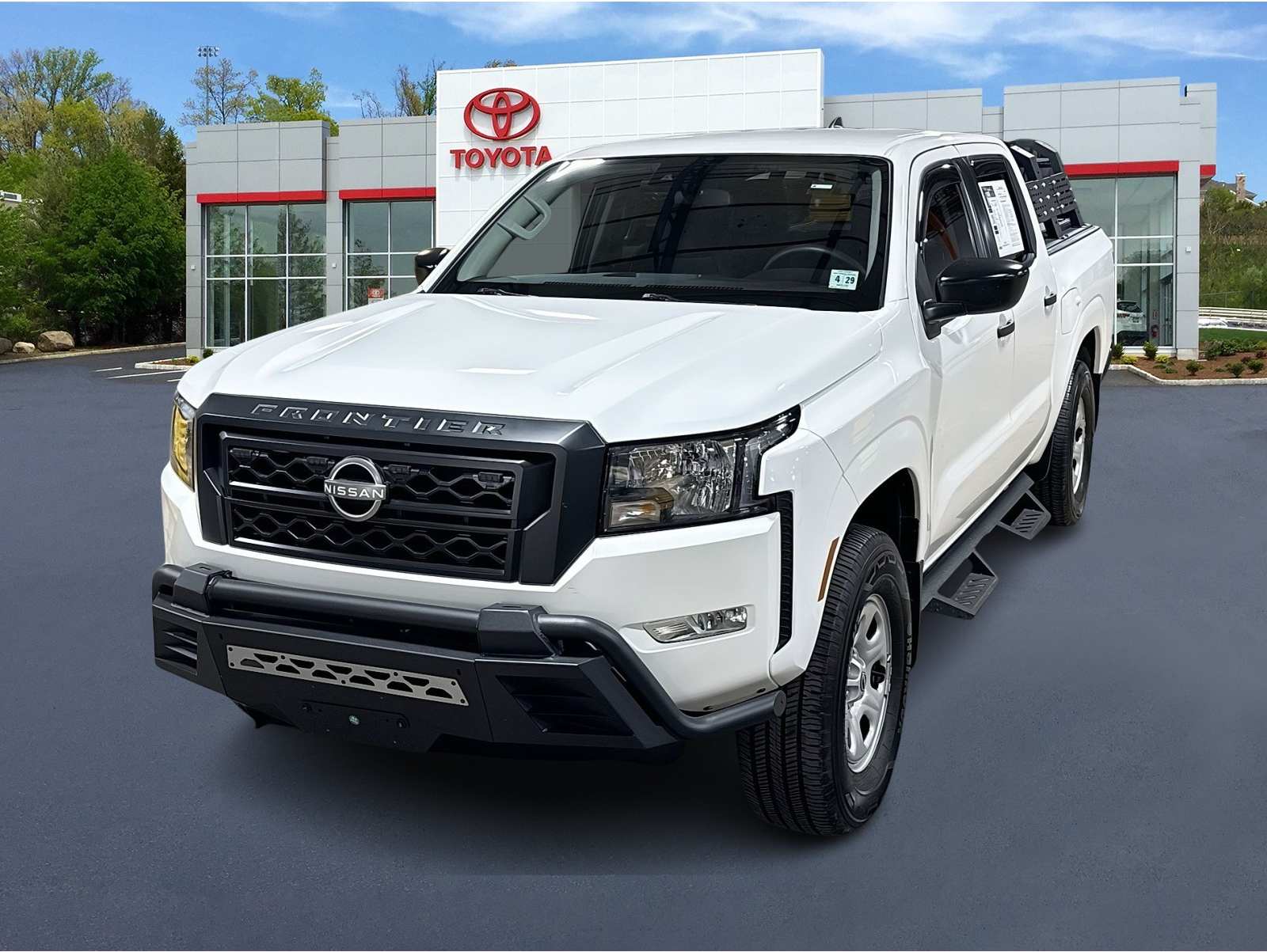 2024 Nissan Frontier
