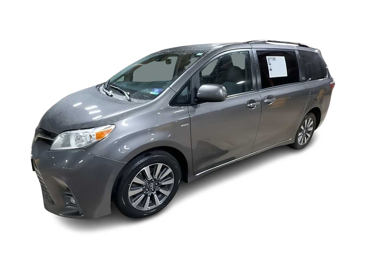 Thumbnail: 2020 Toyota Sienna - 1