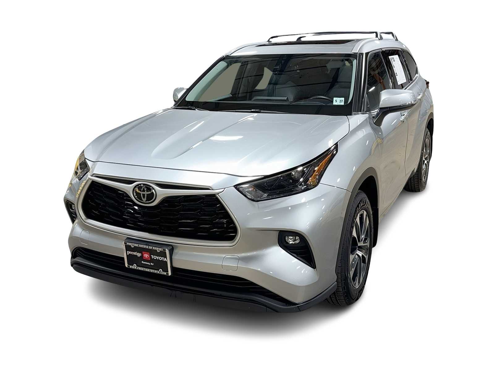Thumbnail: 2022 Toyota Highlander - 1