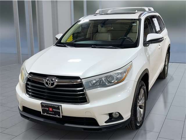 2015 Toyota Highlander XLE's photo