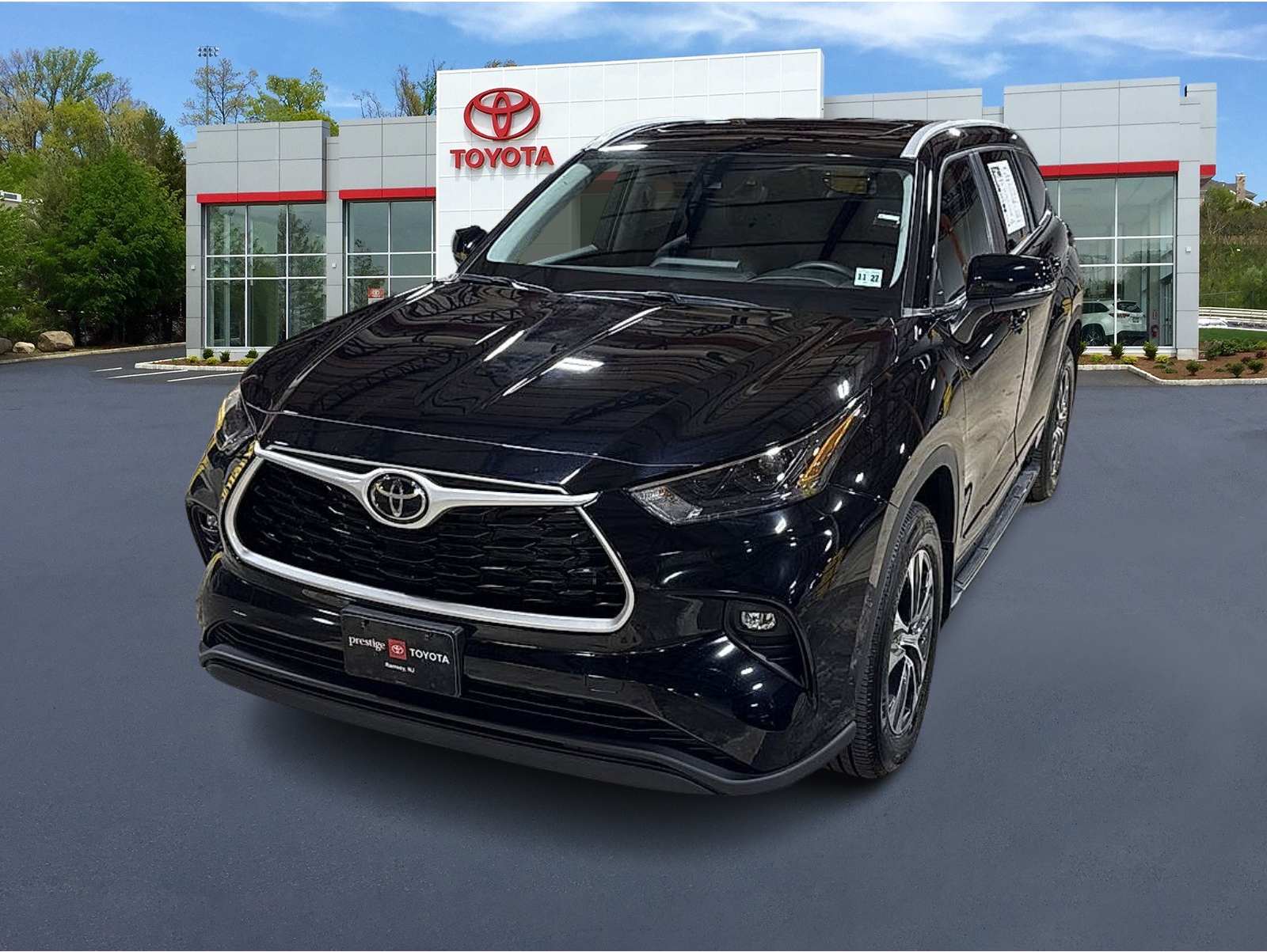 2023 Toyota Highlander XLE's photo