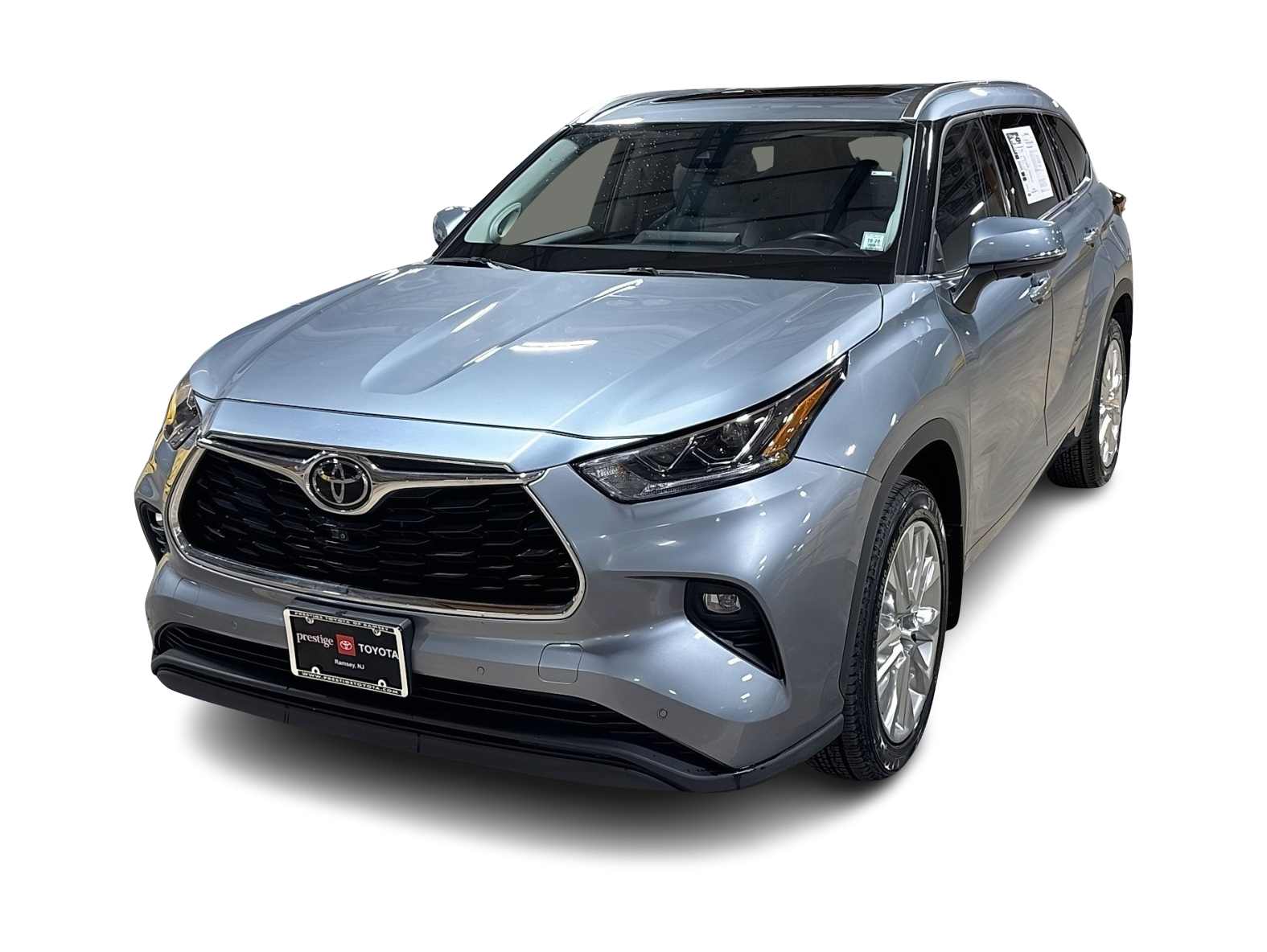 Thumbnail: 2023 Toyota Highlander - 1