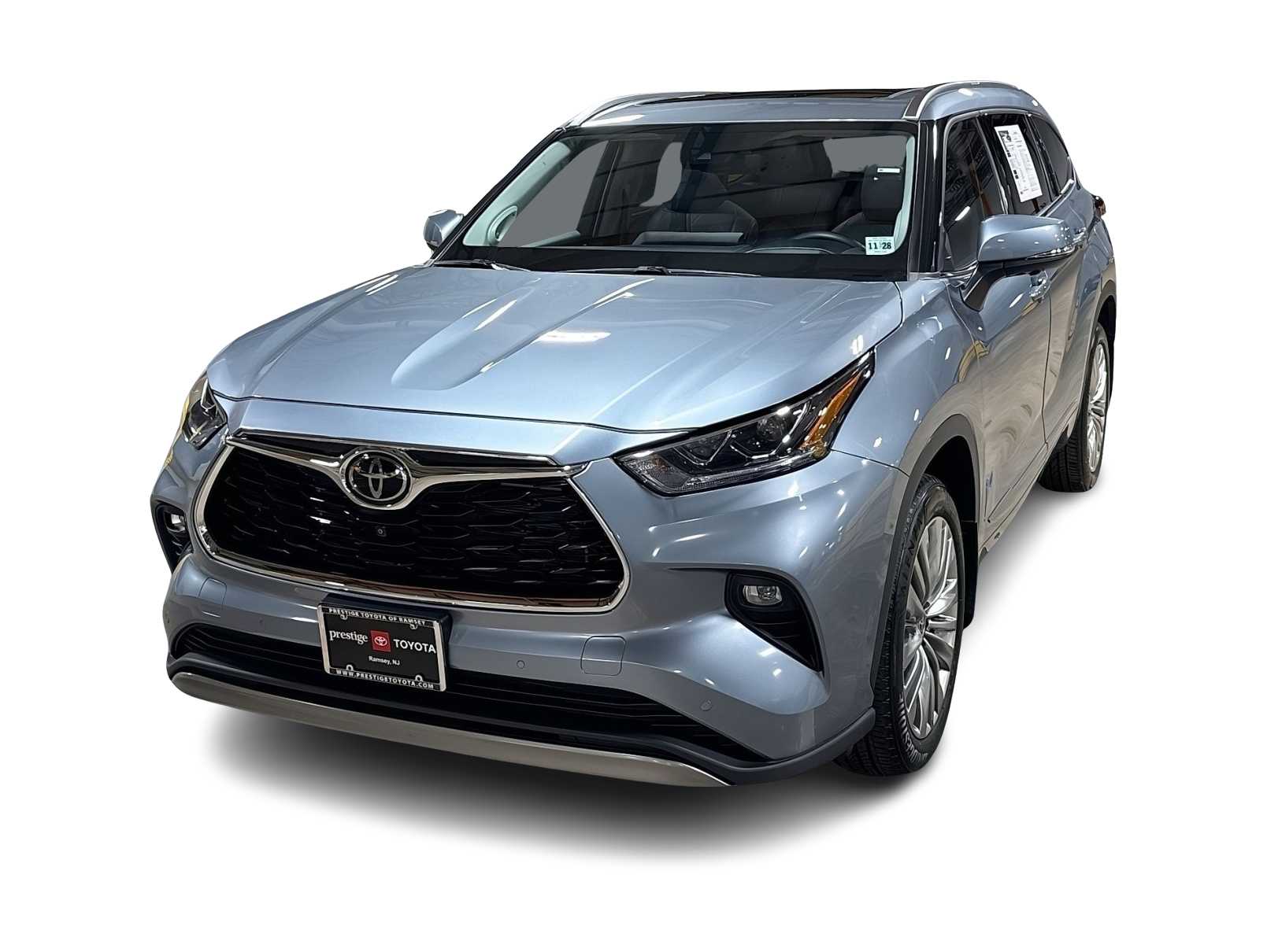 Thumbnail: 2023 Toyota Highlander - 1