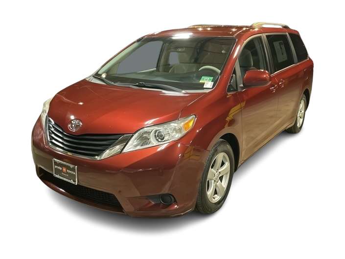 2014 Toyota Sienna LE -
                Ramsey, NJ