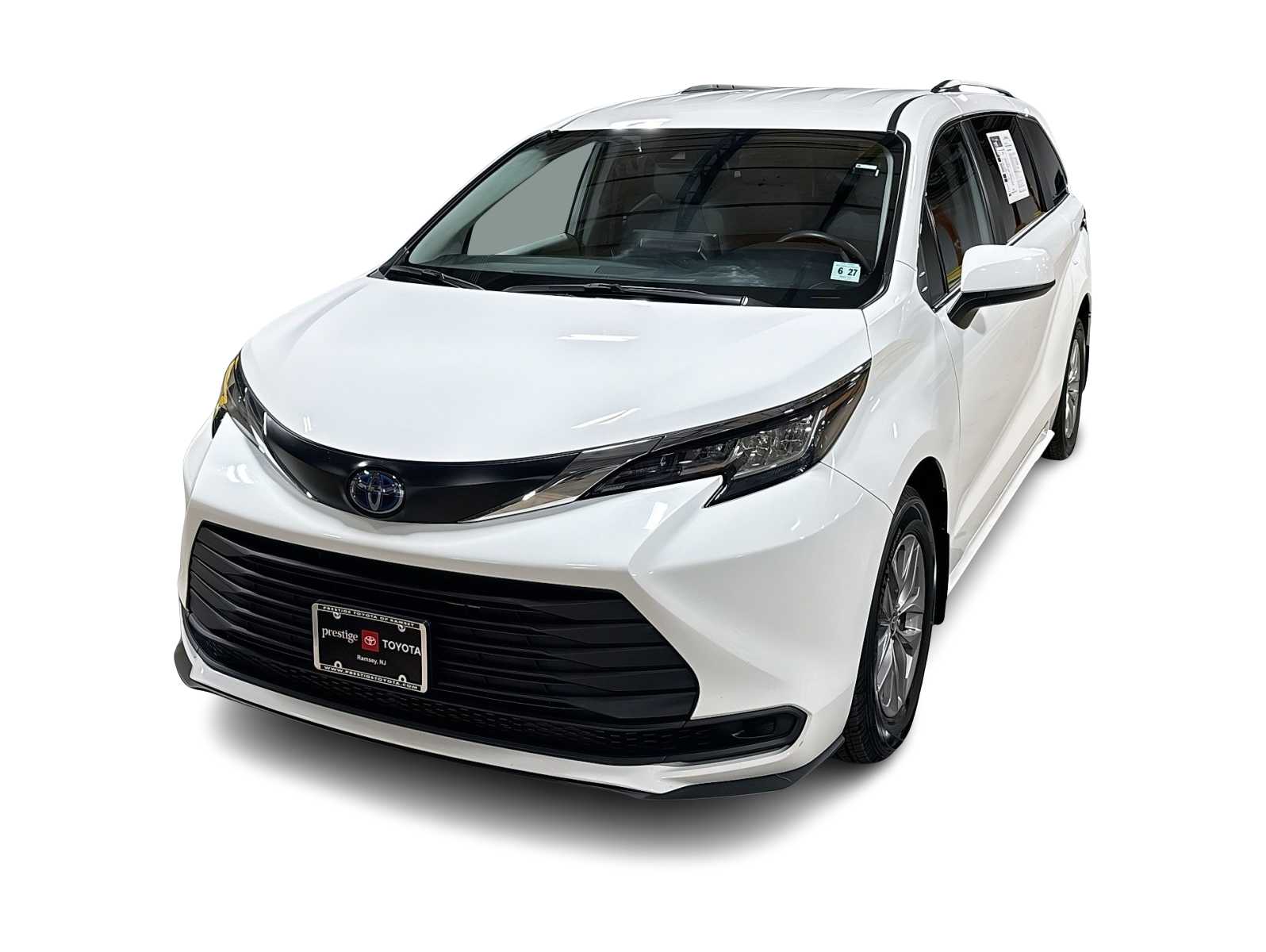 Thumbnail: 2022 Toyota Sienna - 1