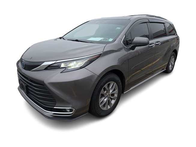 Thumbnail: 2022 Toyota Sienna - 1