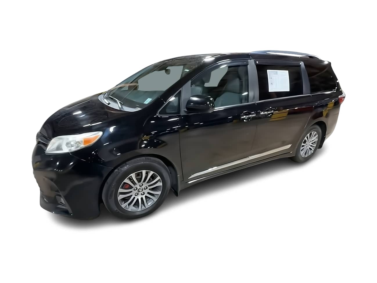 Thumbnail: 2018 Toyota Sienna - 1