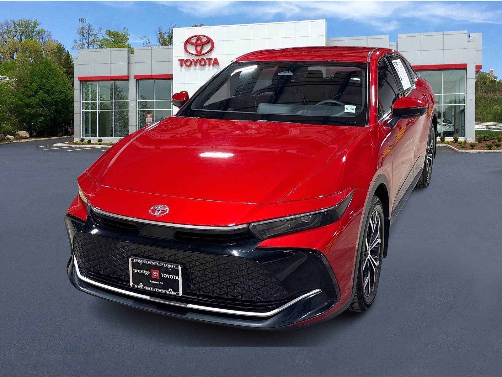 2023 Toyota Crown XLE's photo