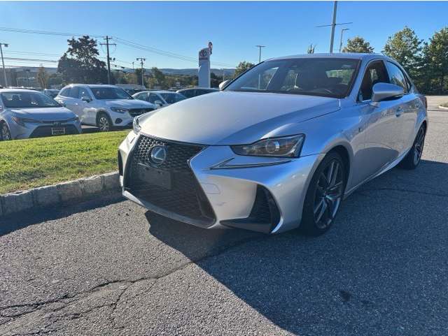 2019 Lexus IS