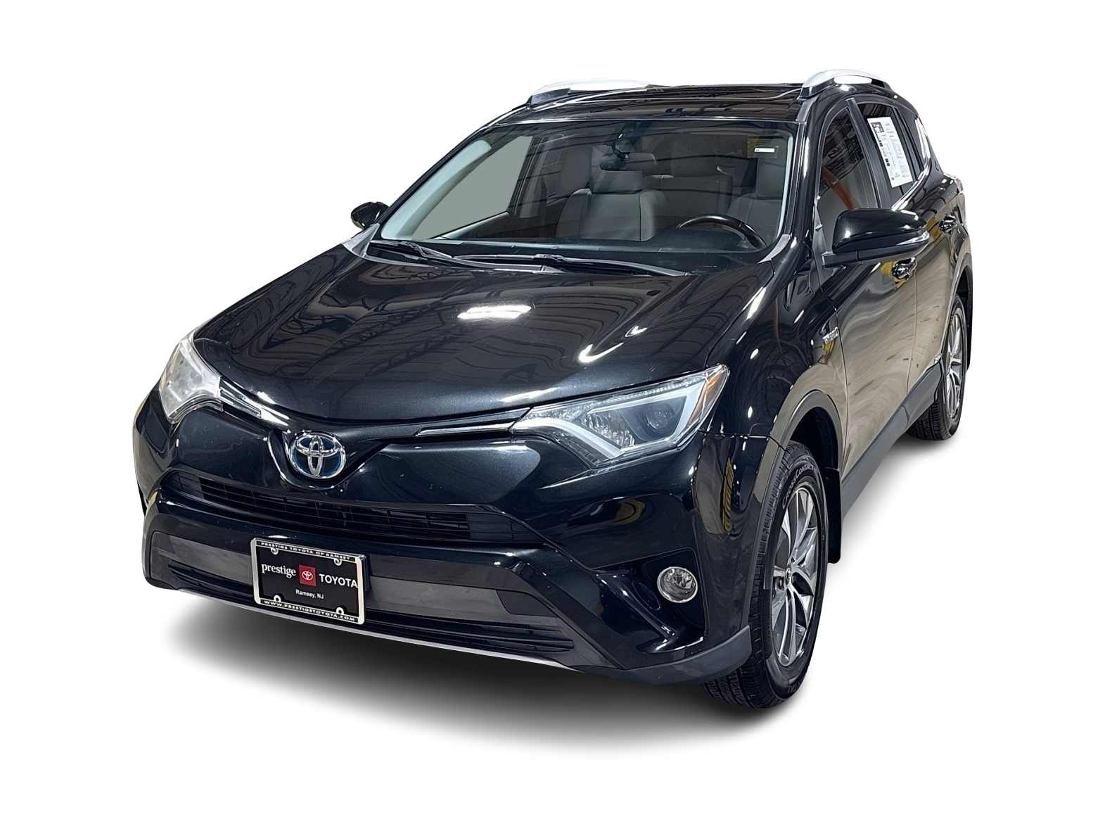 Thumbnail: 2016 Toyota RAV4 - 1