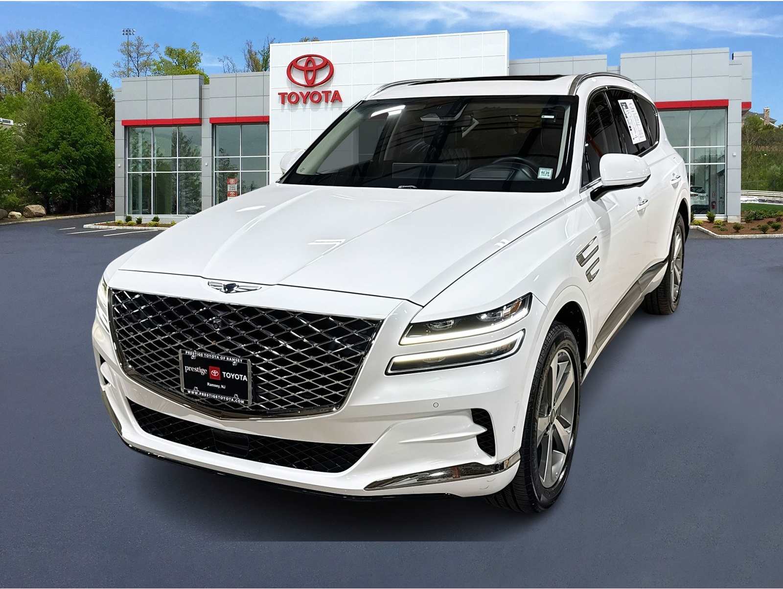 2023 GENESIS GV80's photo