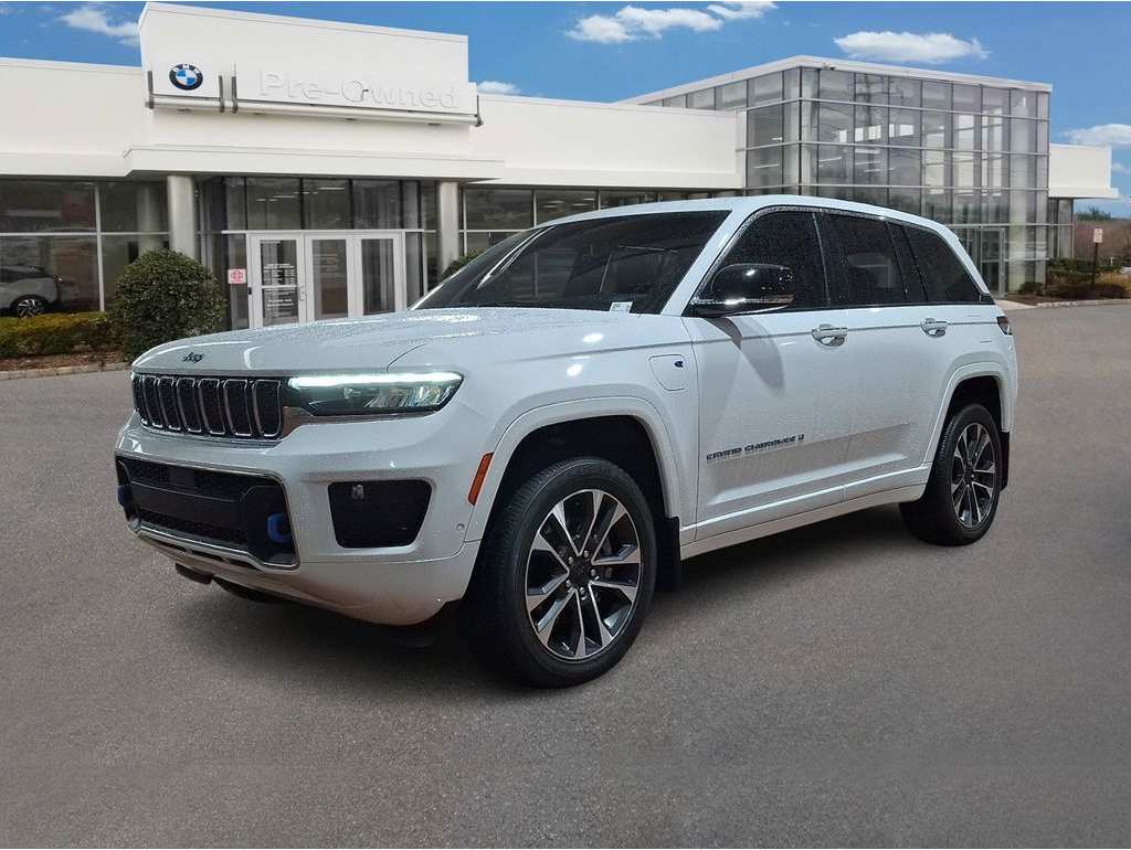 2023 Jeep Grand Cherokee Overland 4xe's photo