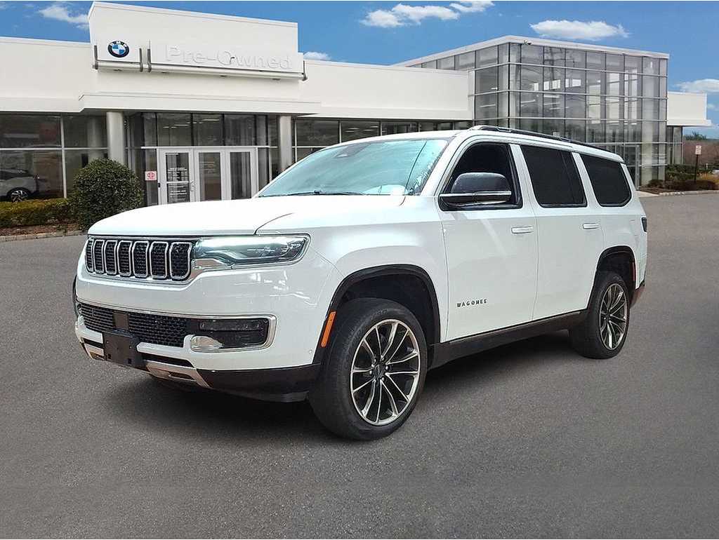 2023 Jeep Wagoneer Series III's photo