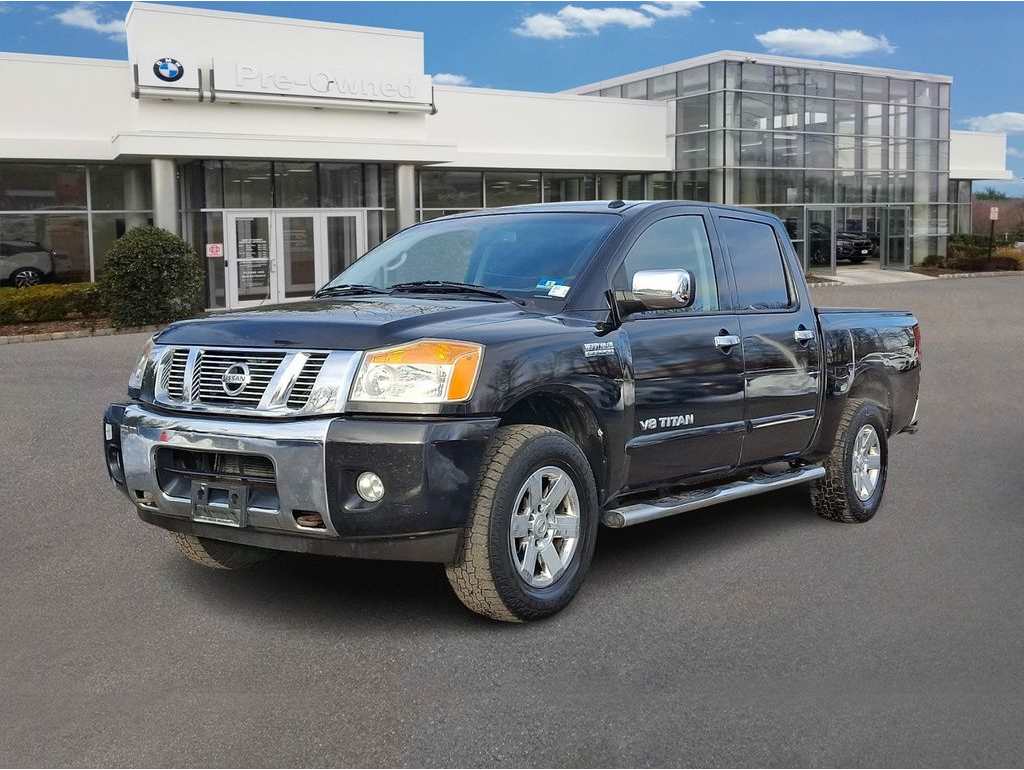 2014 Nissan Titan SV