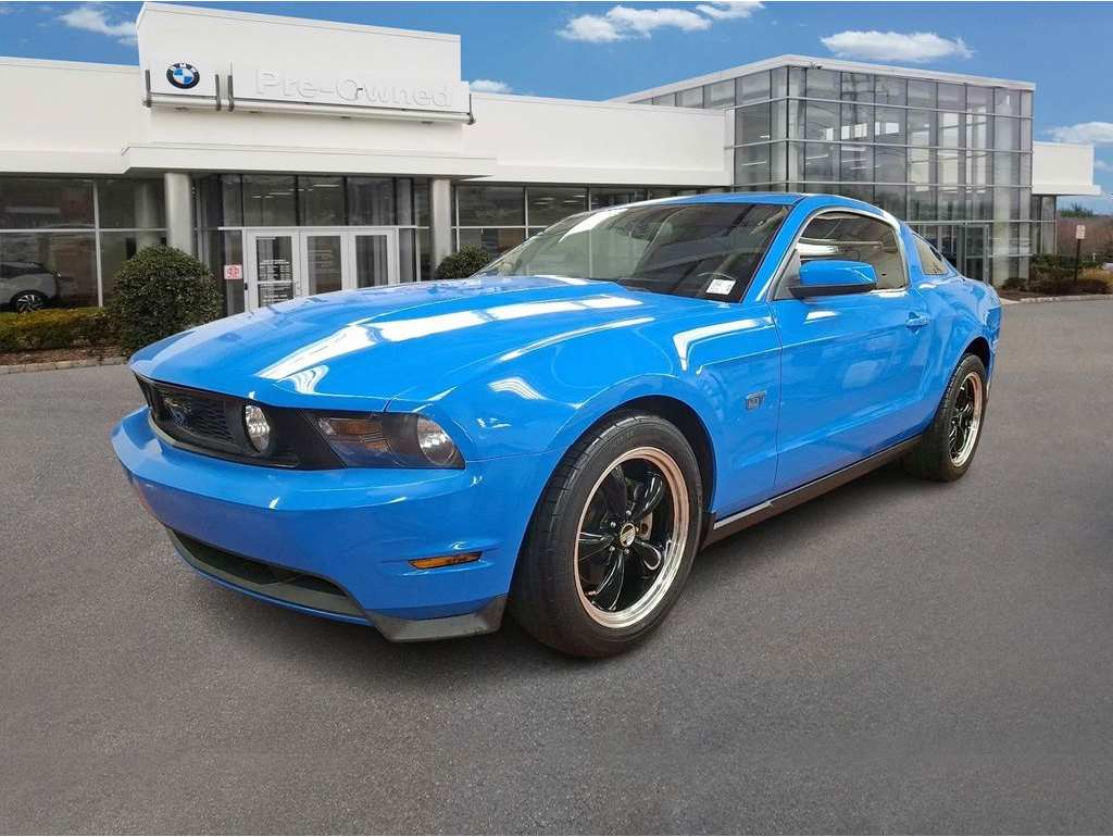 2010 Ford Mustang GT Premium's photo