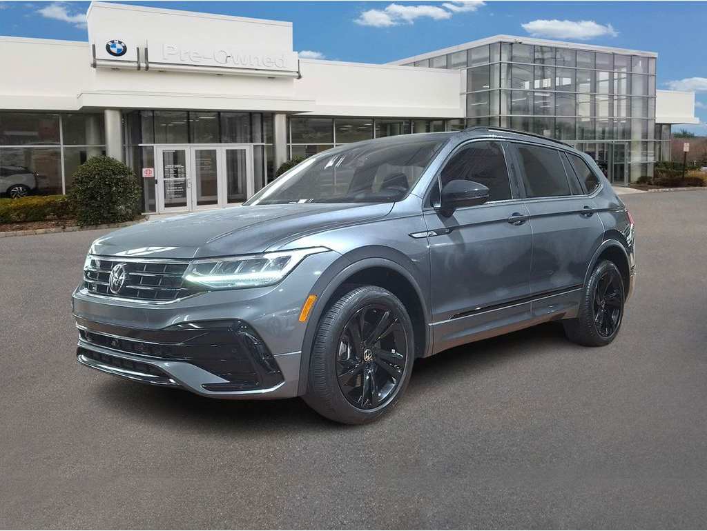 2023 Volkswagen Tiguan SE R-LINE BLACK