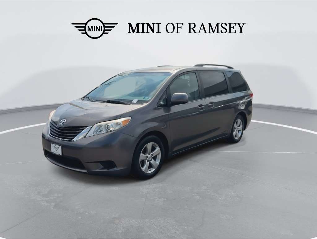 2012 Toyota Sienna