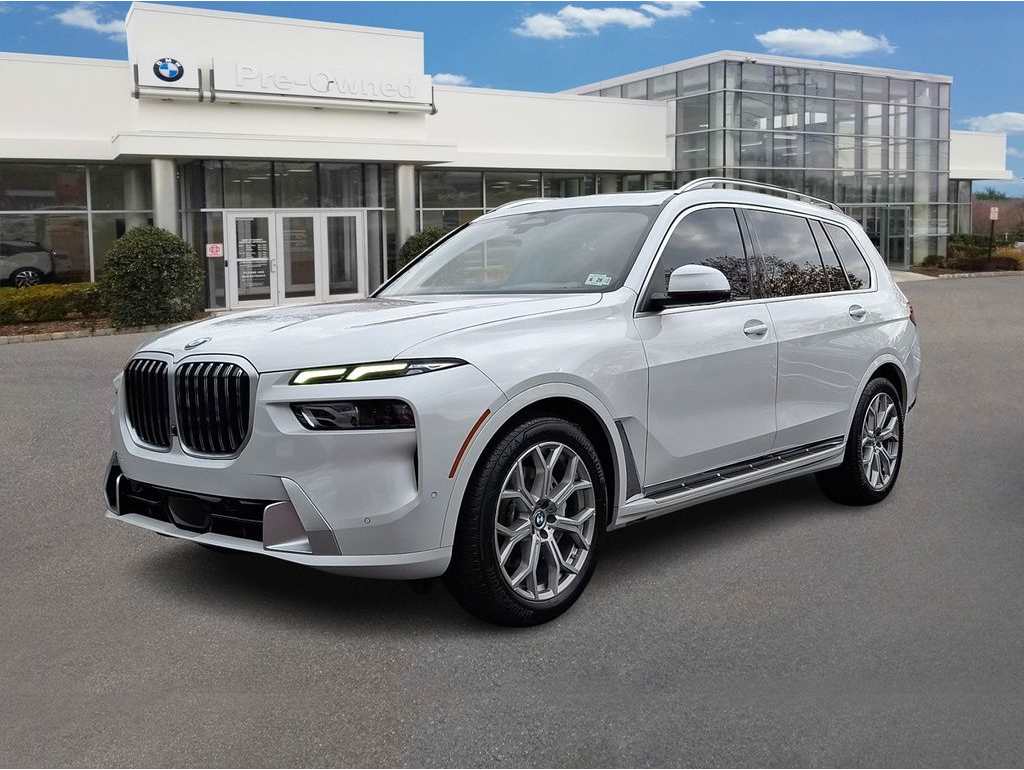 2024 BMW X7 40i's photo