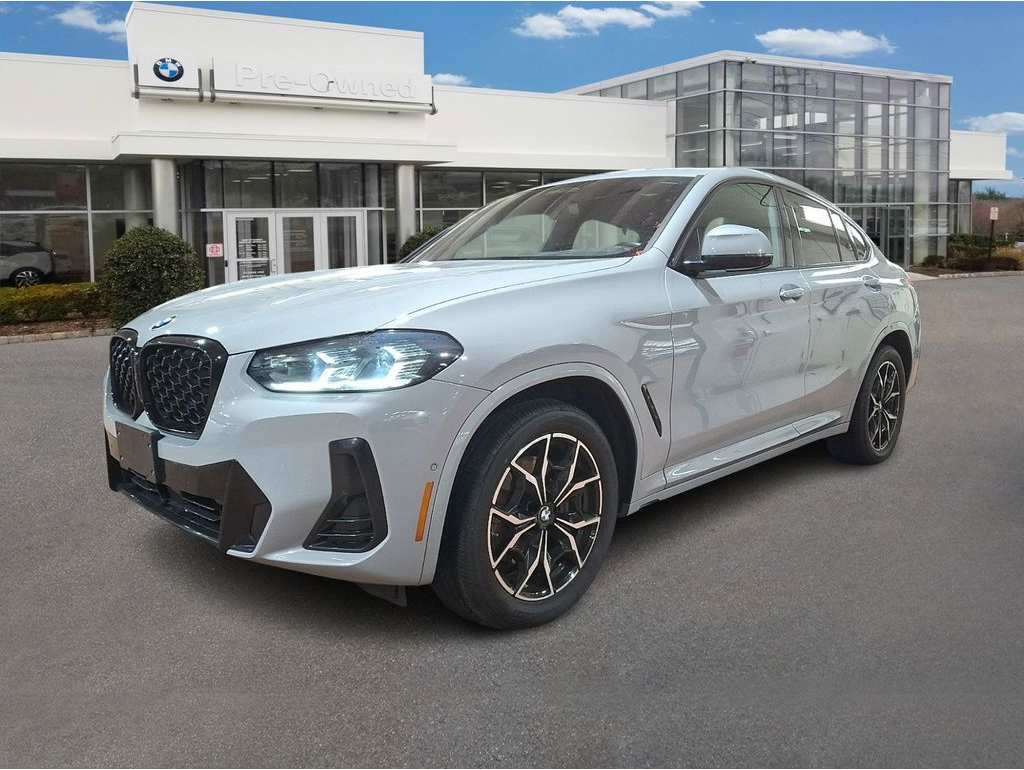 2024 BMW X4 30i's photo