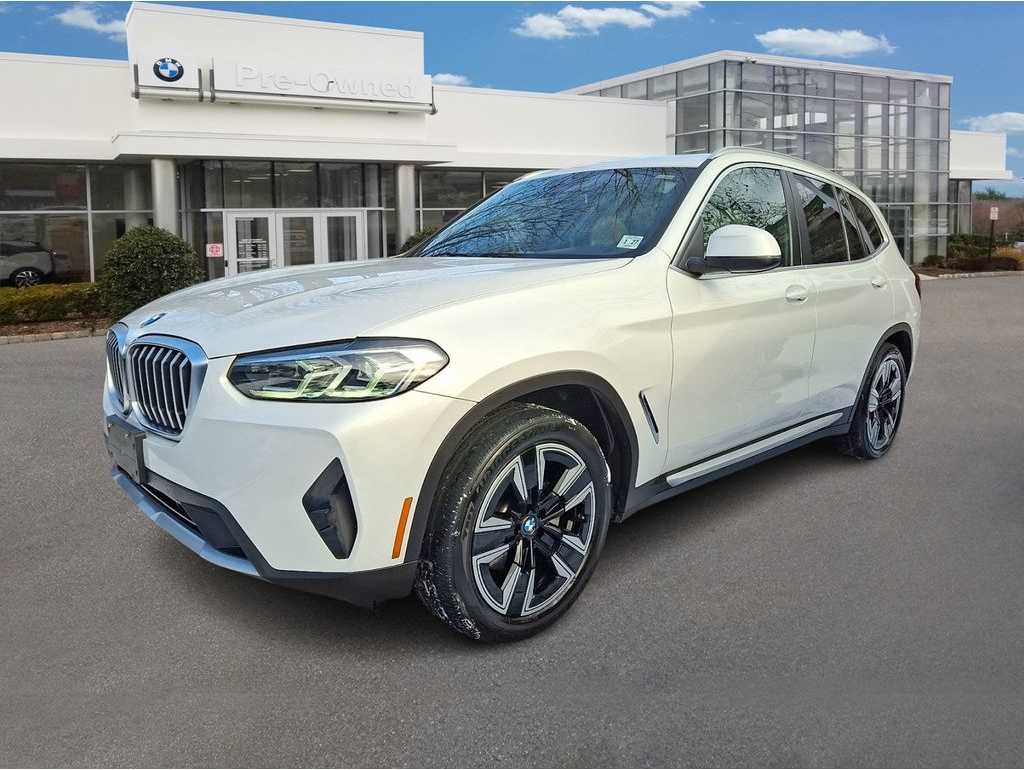 2022 BMW X3 30i's photo