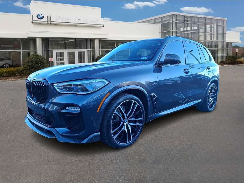 2019 BMW X5 50i's photo