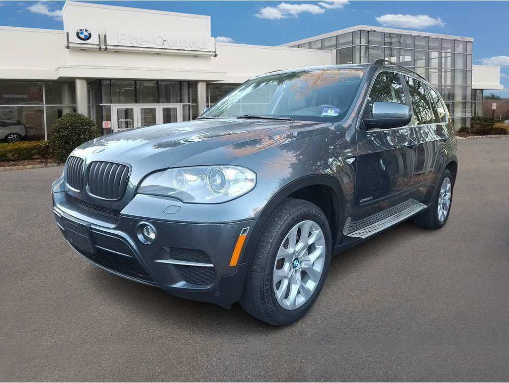 2013 BMW X5 xDrive35i Premium's photo