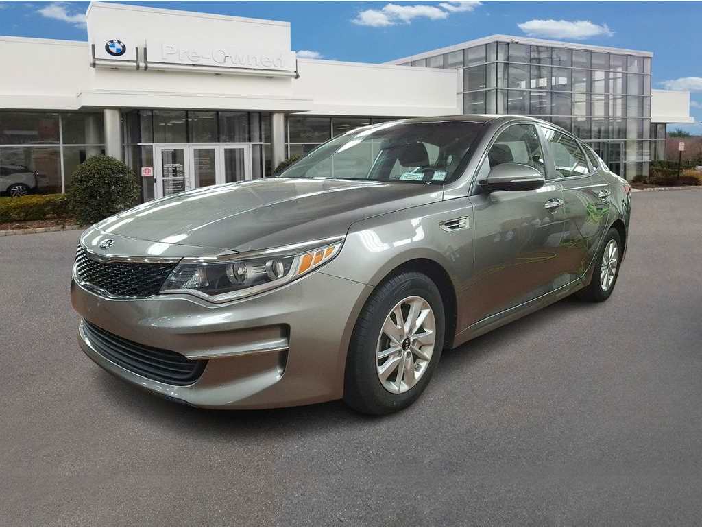 2016 Kia Optima LX's photo