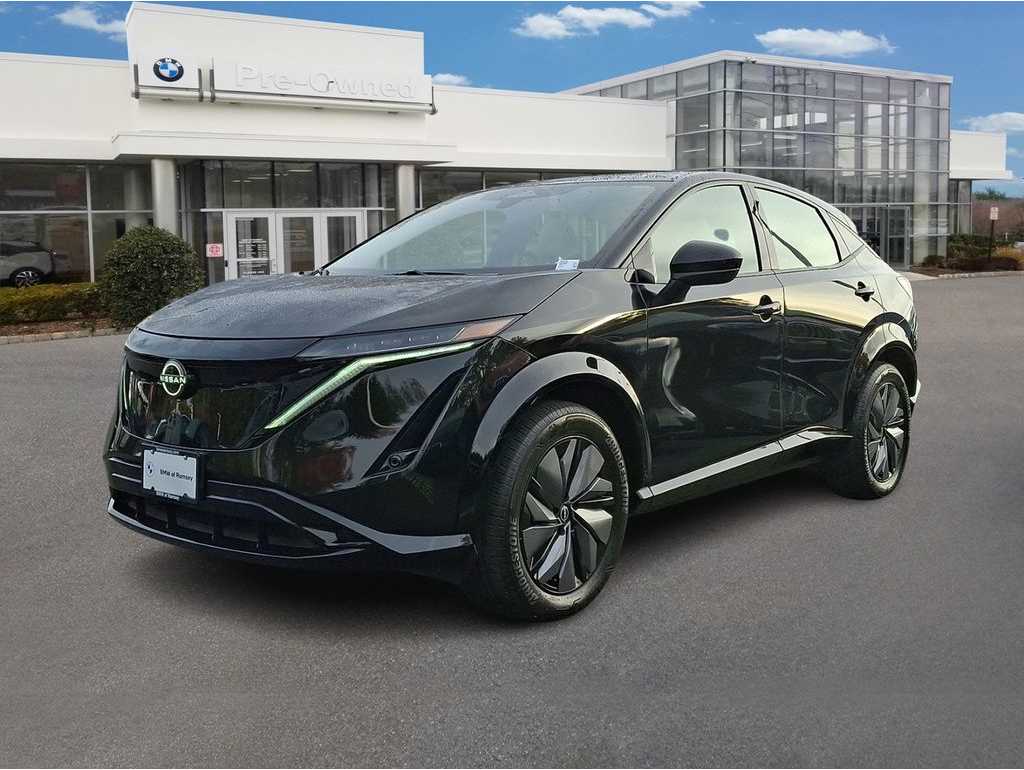 2024 Nissan ARIYA Engage's photo