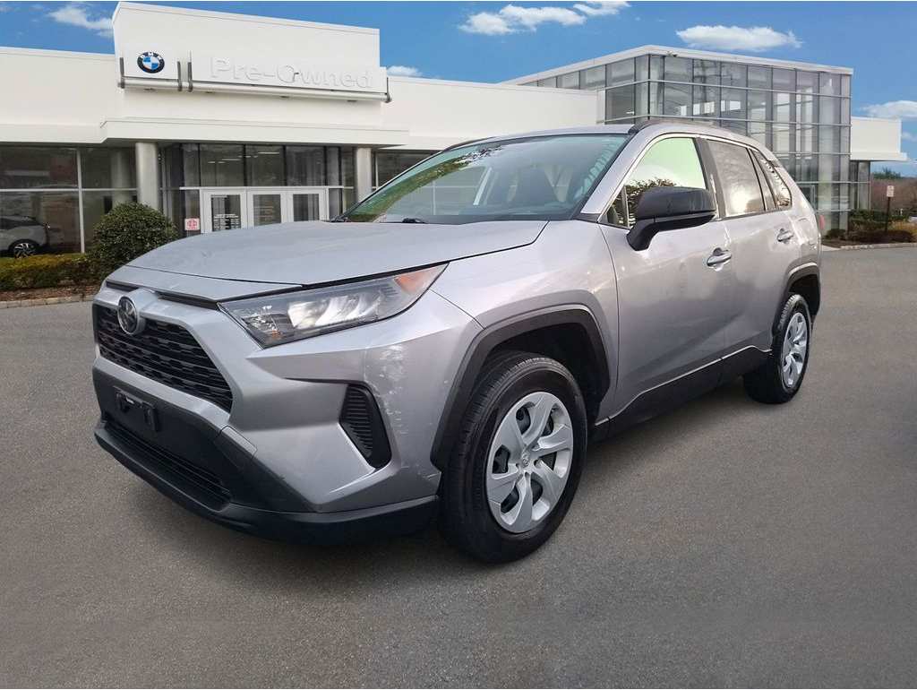 2020 Toyota RAV4 LE