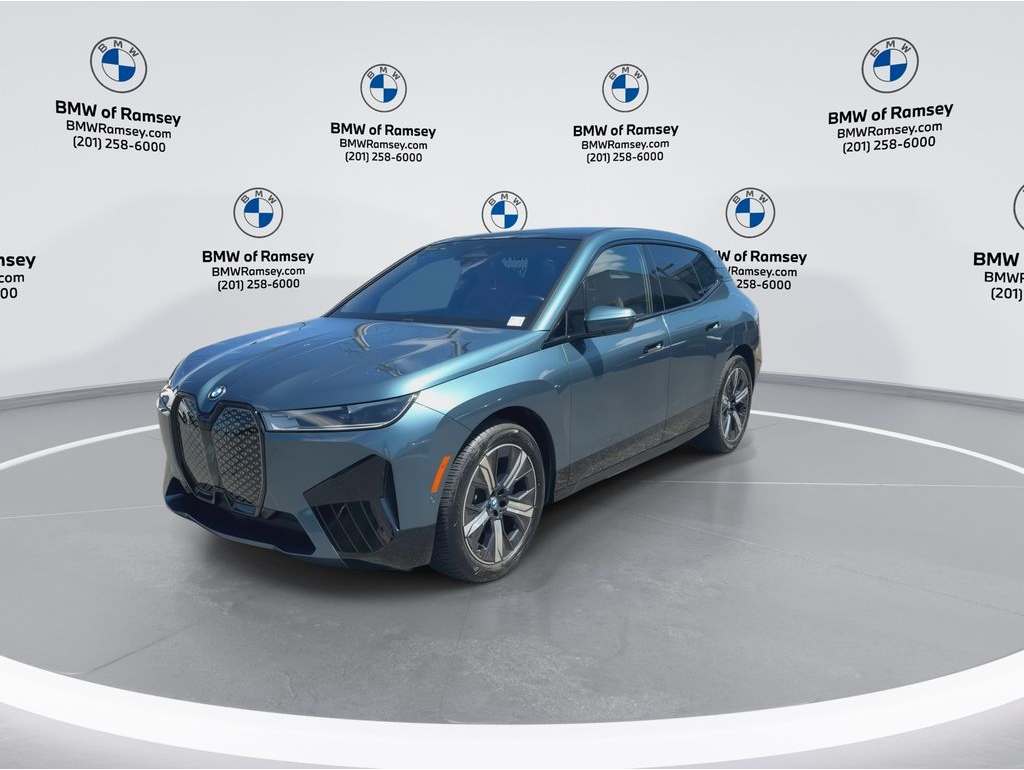 2024 BMW iX