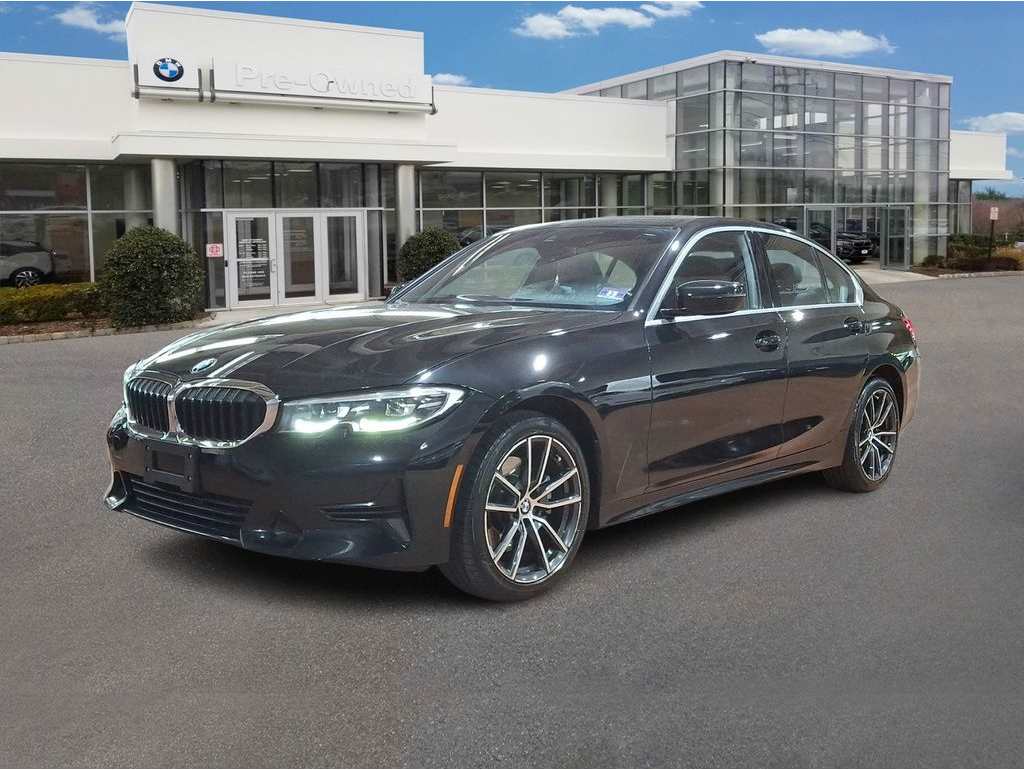 2019 BMW 3 Series 330i's photo