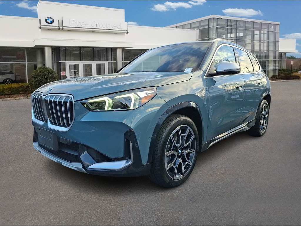 2024 BMW X1 28i's photo