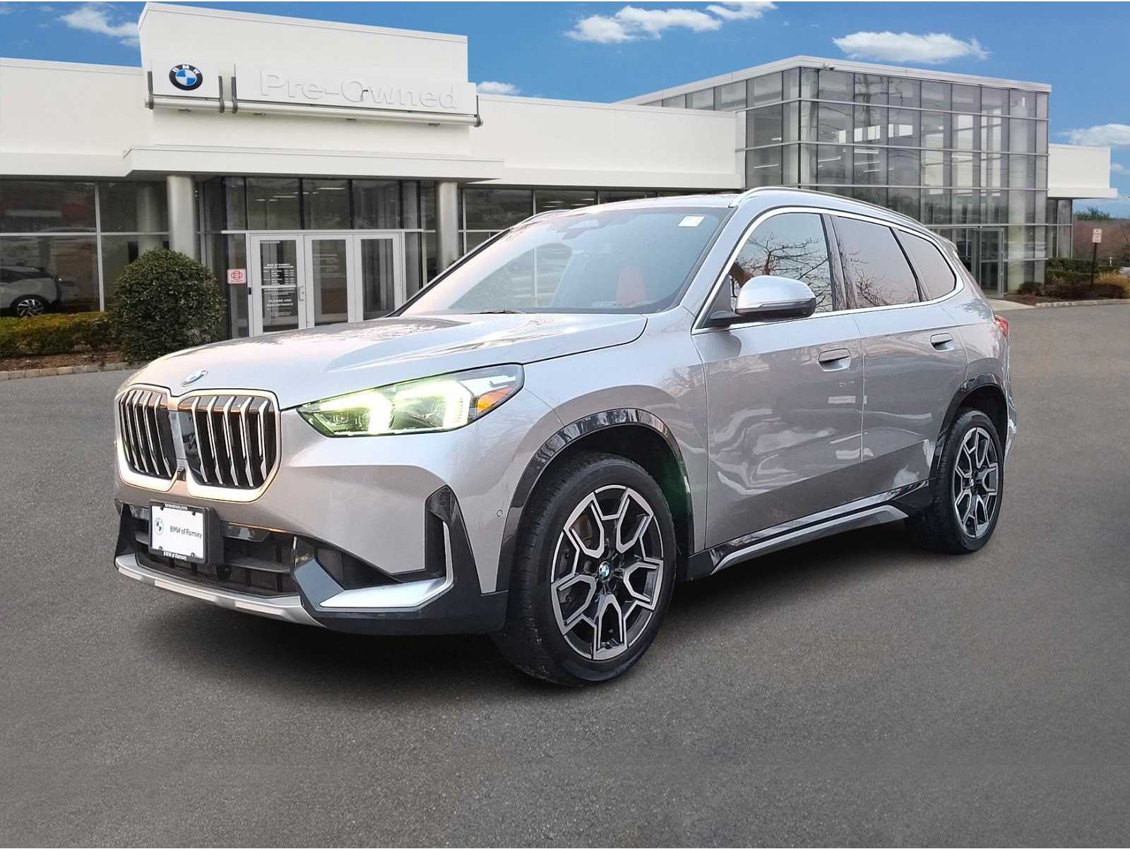 2025 BMW X1 28i's photo