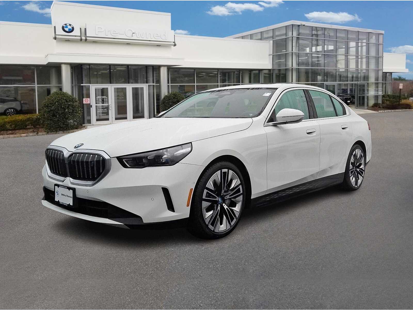2025 BMW i5 40's photo