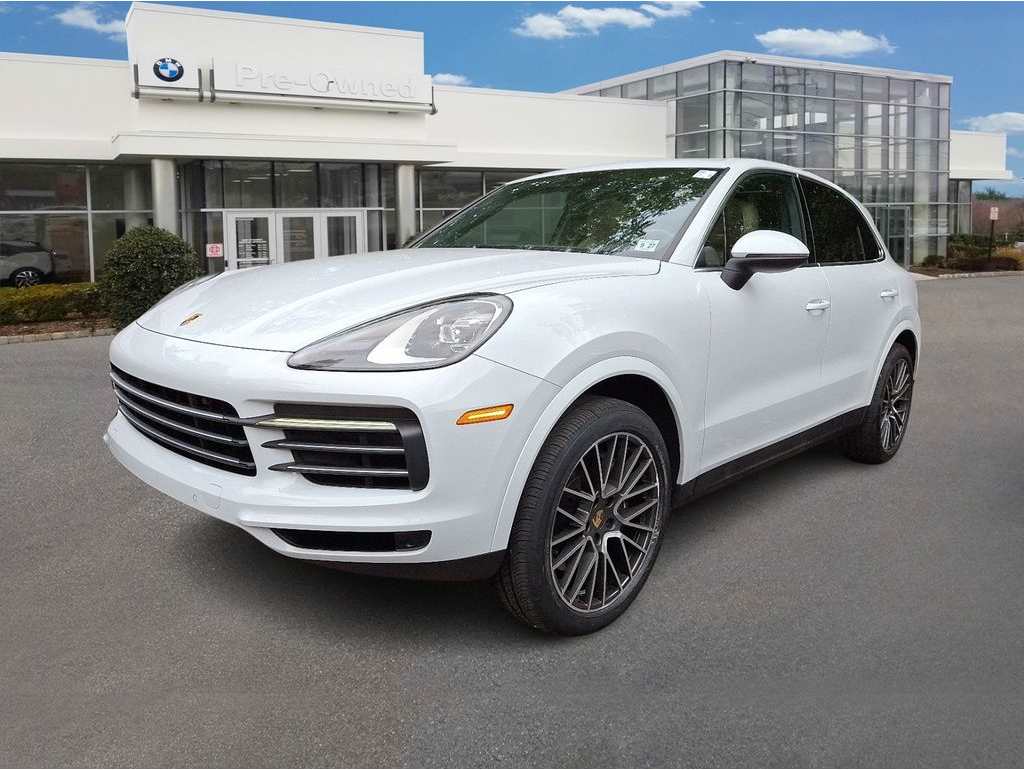 2023 Porsche Cayenne Base's photo