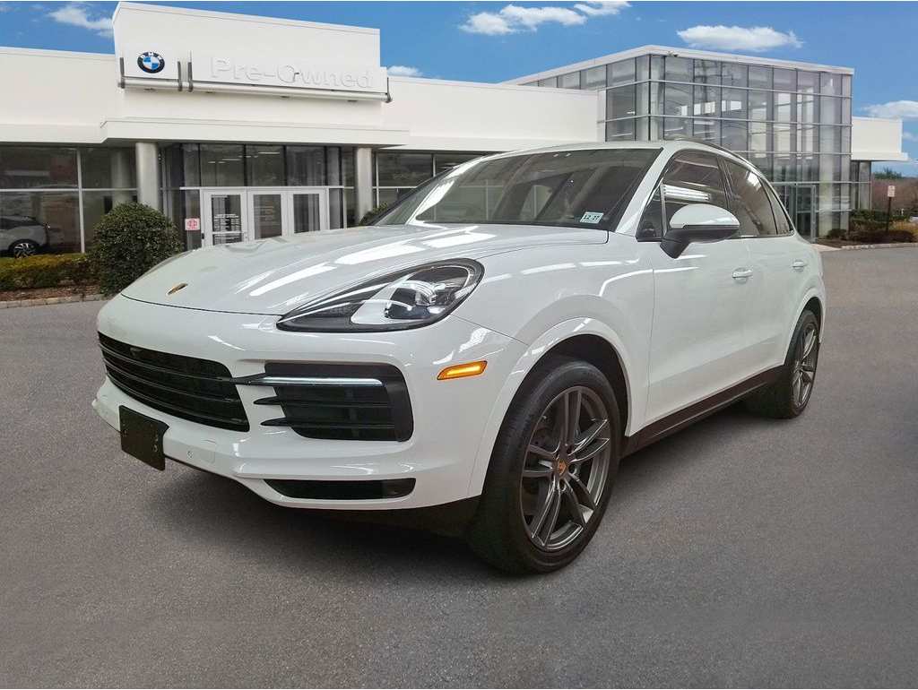 2023 Porsche Cayenne Base