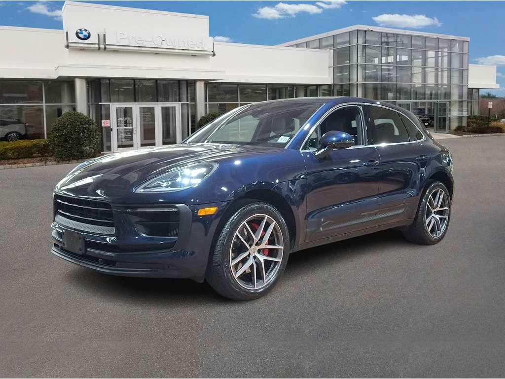 2022 Porsche Macan S's photo