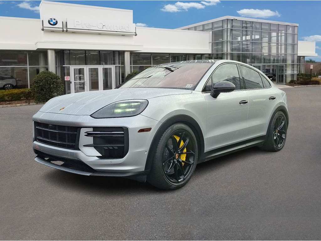 2025 Porsche Cayenne Coup Turbo GT's photo
