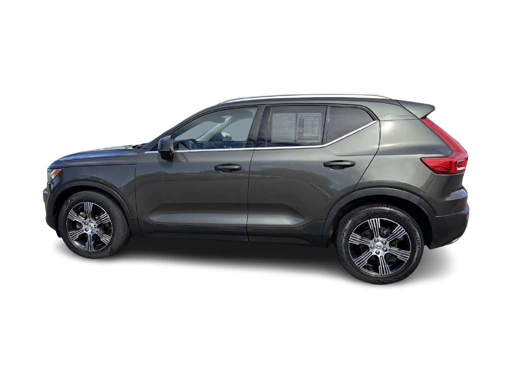 Thumbnail: 2019 Volvo XC40 - 1