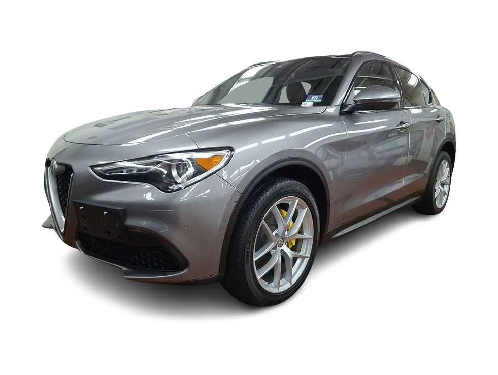 Thumbnail: 2018 Alfa Romeo Stelvio - 1